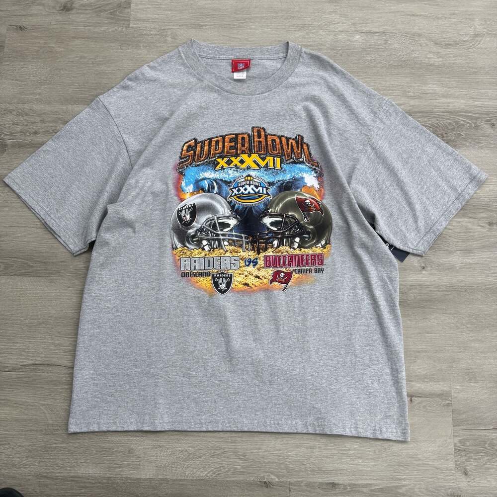 2003 NFL Super Bowl XXXVII Oakland Raiders vs Tampa Bay Buccaneers T-Shirt XL